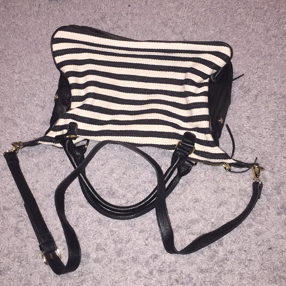 Purse - Picture 4 of 4